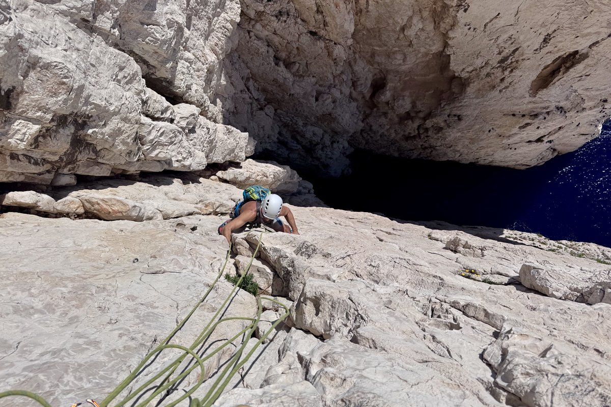 Découverte de l'escalade en falaise - Montagne Escape